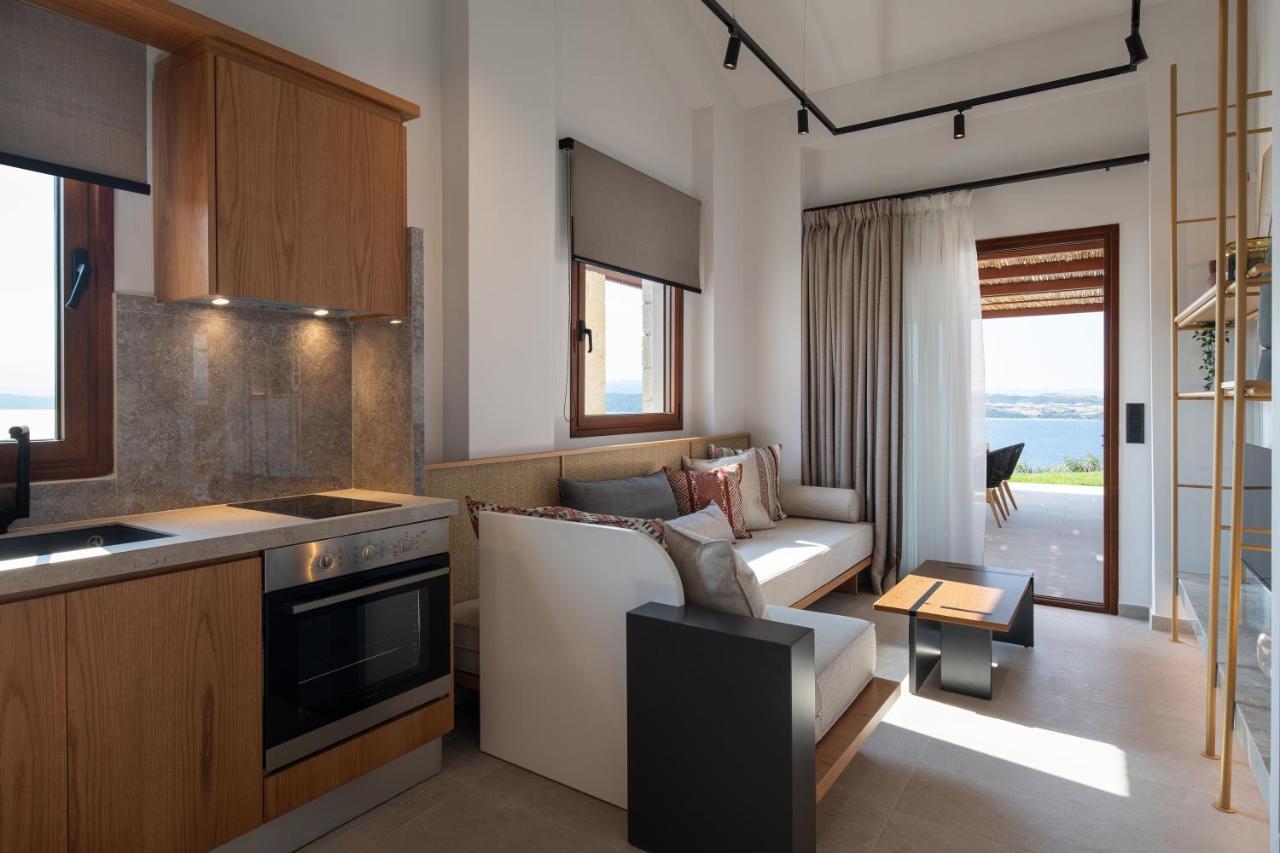 Sun Rise Villas 아몰리아니 외부 사진