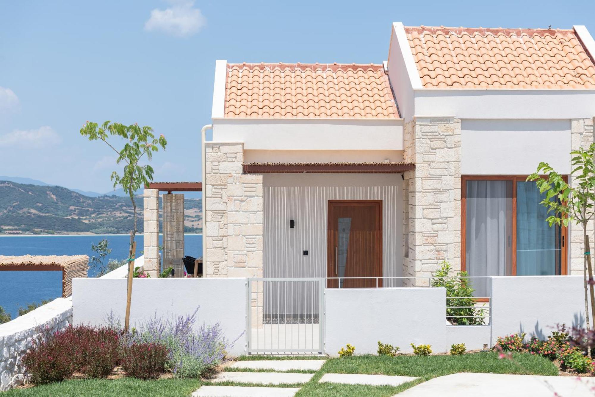 Sun Rise Villas 아몰리아니 외부 사진